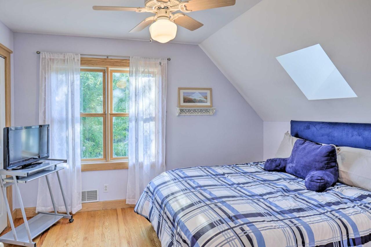 Lake-View Home With Pool In Hammondsport! Extérieur photo