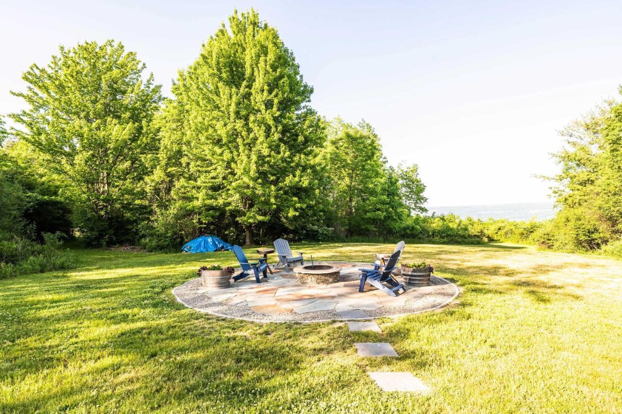 Lake-View Home With Pool In Hammondsport! Extérieur photo